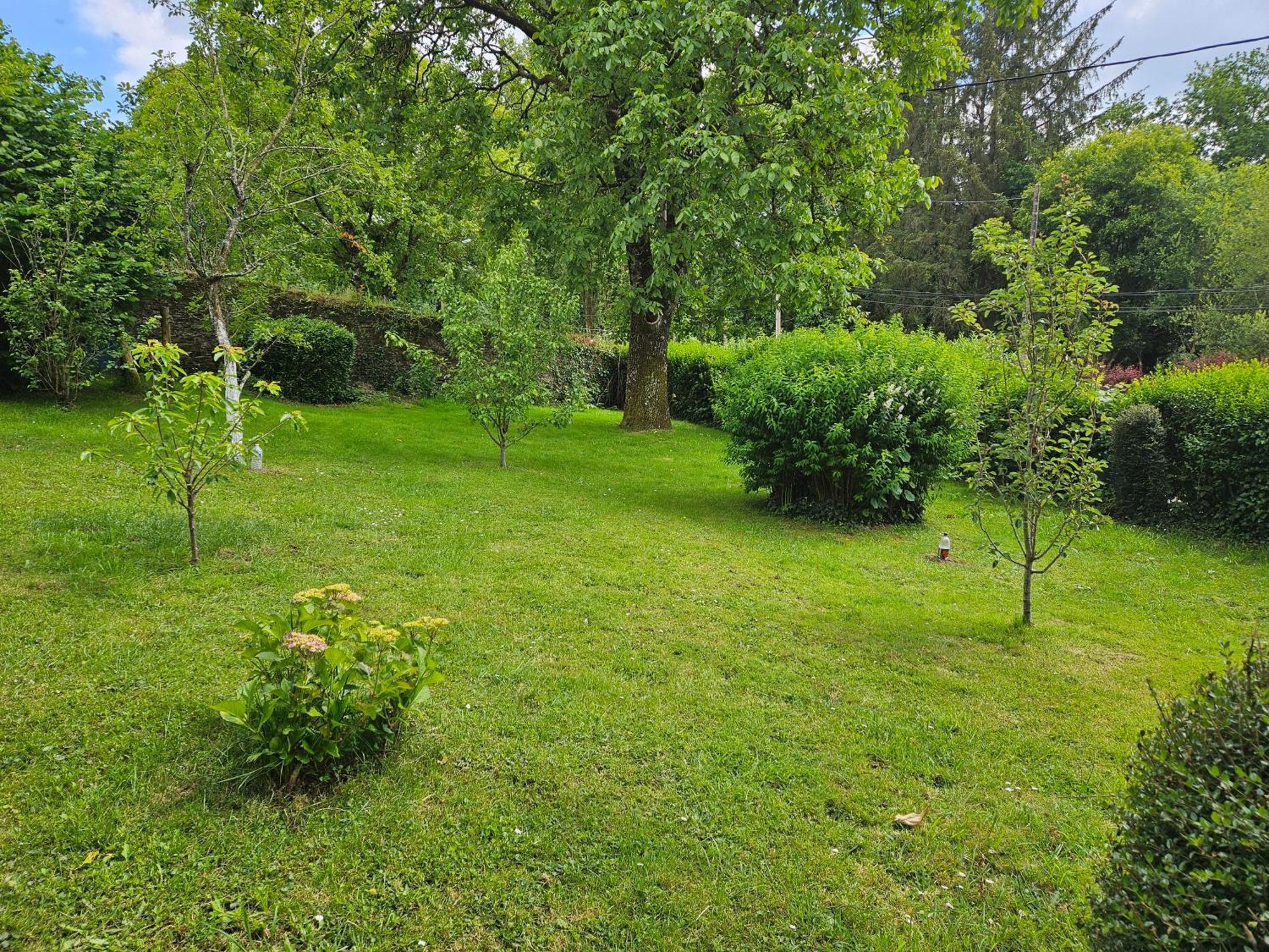 Chambre D'Hote A Cote De La Voie Verte Gourin Exterior photo